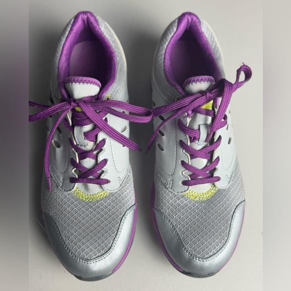 Vionic Purple /Gray Venture Running shoes size 10 - Picture 1 of 8